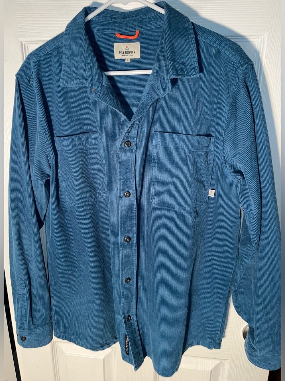 Men’s Passenger Corduroy Long Sleeve Shirt Button Shirt Size Large L Blue